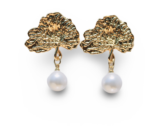 Timeless Pearl Earrings